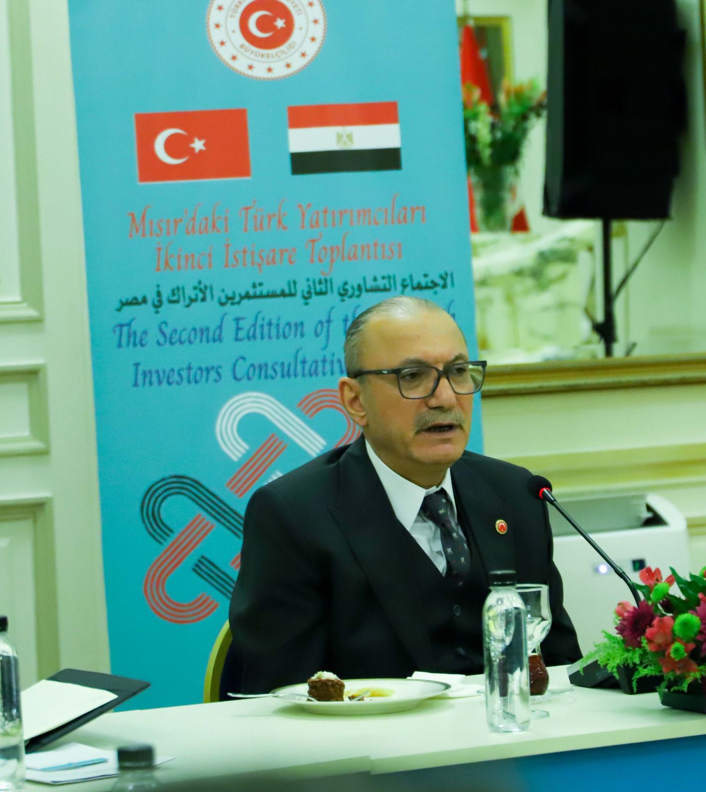 السفير التركى بالقاهرة "صالح موطلو شن"