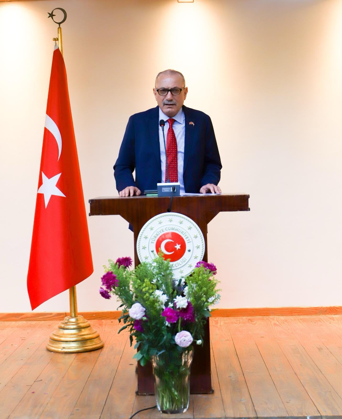 "صالح موطلو شن" السفير التركى بالقاهرة